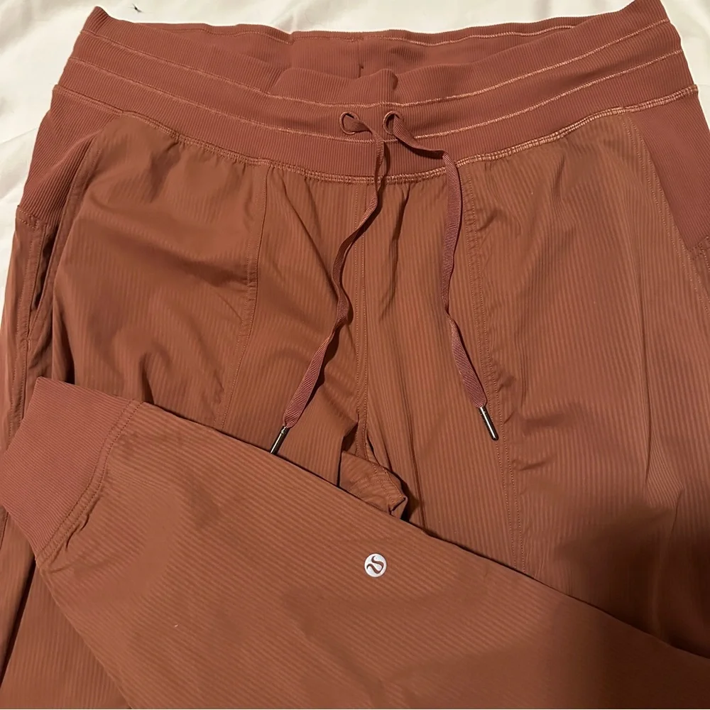 lululemon athletica Dance Studio Jogger - Picture 2 of 4